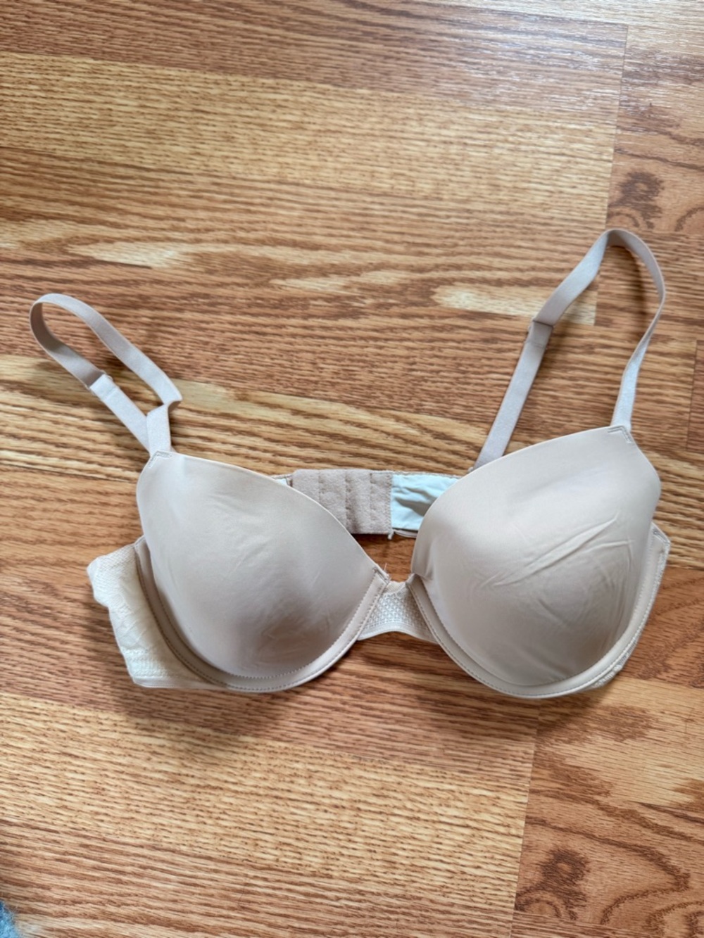 Maidenform Beige Nude T-Shirt Bra - Smooth Molded Cups